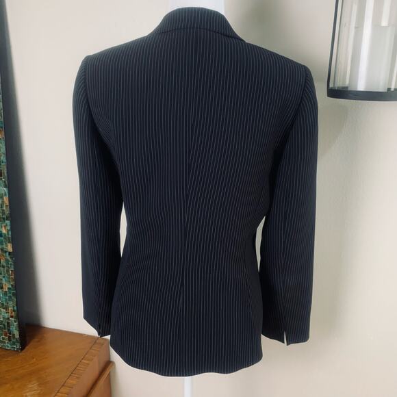 Tahari ASL Size 8 Flower Brooch Pinstripe Blazer Jacket Black White Career - Picture 5 of 15